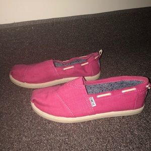 💓👟 TOMS Earthwise Cranberry Bimini, Youth 👟💓